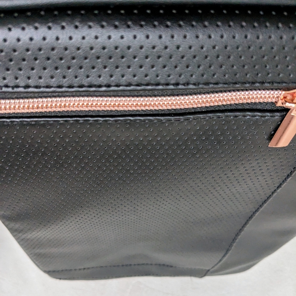 Typo Laptop Sleeve - Black with Rose Gold Hardware - Picture 5 of 6